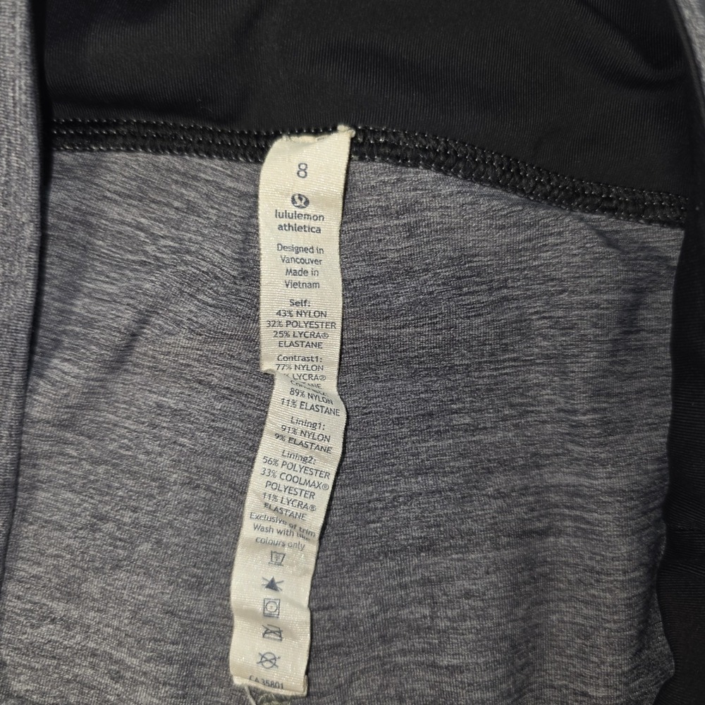 Lululemon Women's Cropped Leggings Sz 8 Striped Black Gray Zipper Pockets Mesh - Picture 3 of 10